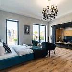 Апартаменты Glamour Vip