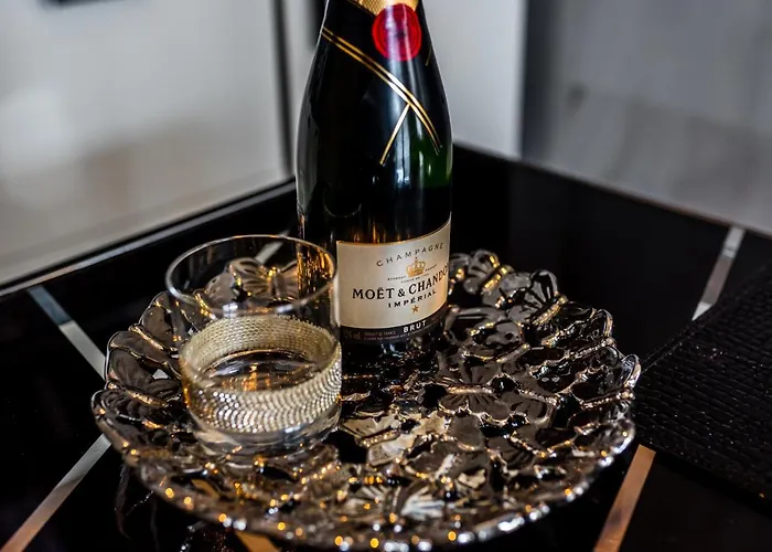 Апартаменты Glamour Vip Устка